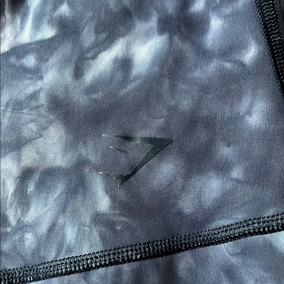 Gymshark Women’s Patterned Leggings - Gray and Blue, bundle of 2 - Picture 5 of 6